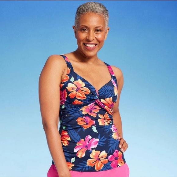 Lands' End Women's Plus Underwire Sweetheart Neck Tankini Swimwear Top - Picture 1 of 7